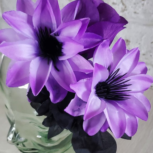 Homemade TIKI OASIS Hawaiian Luau Purple and Black Flower Hair Clip - Picture 4 of 7